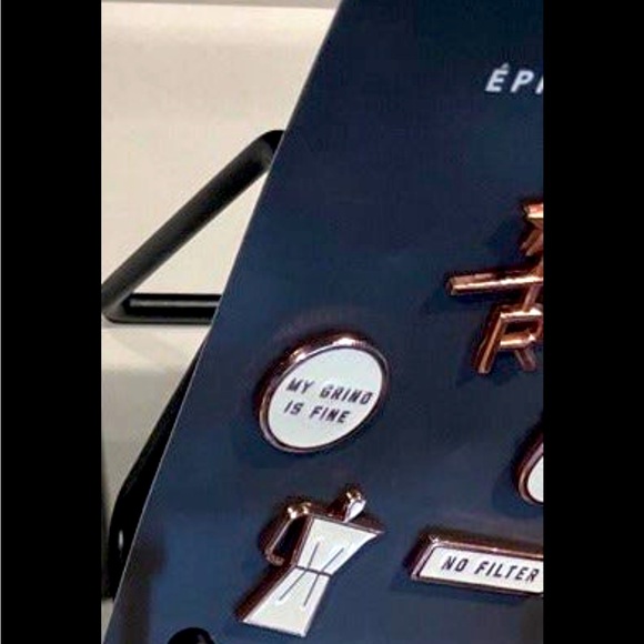 NWT Starbucks Reserve enamel pin set (5) Starbucks Reserve NYC Starbucks pins - Picture 2 of 3